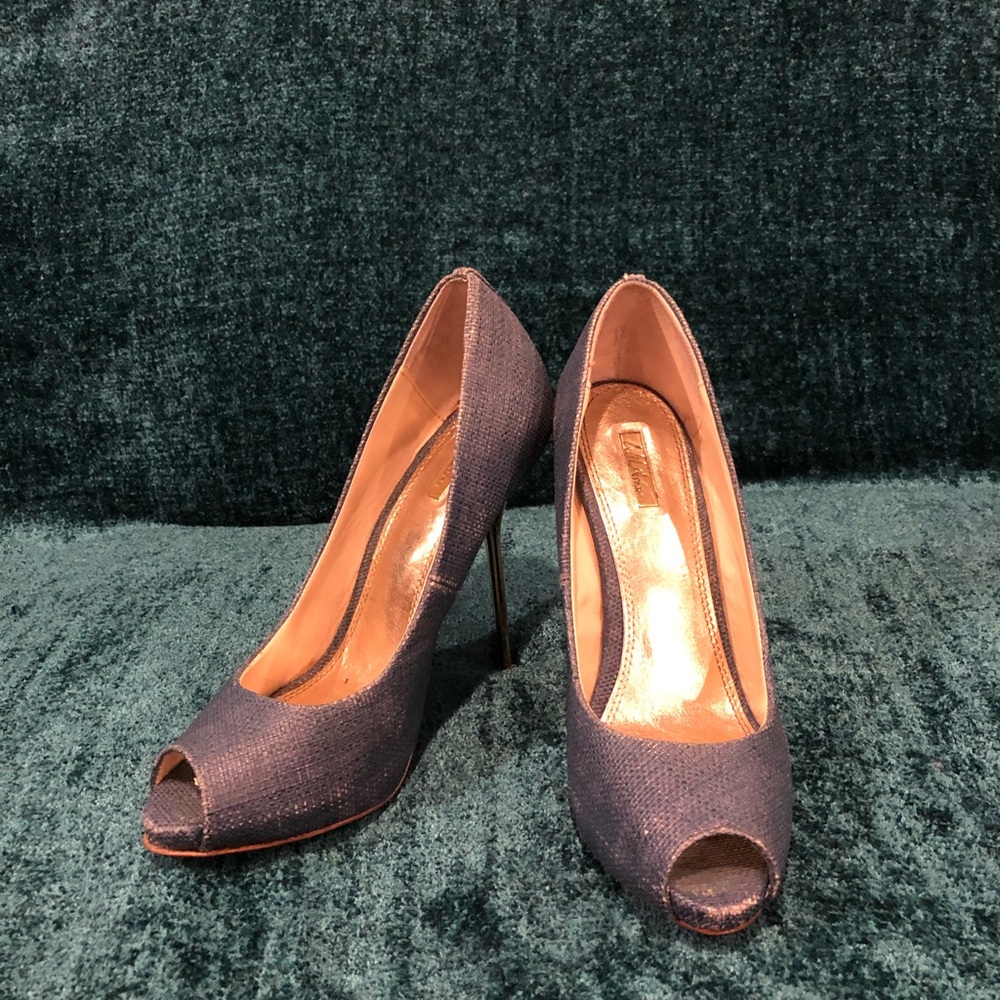 ⛔️SOLD⛔️ 
Blue heels